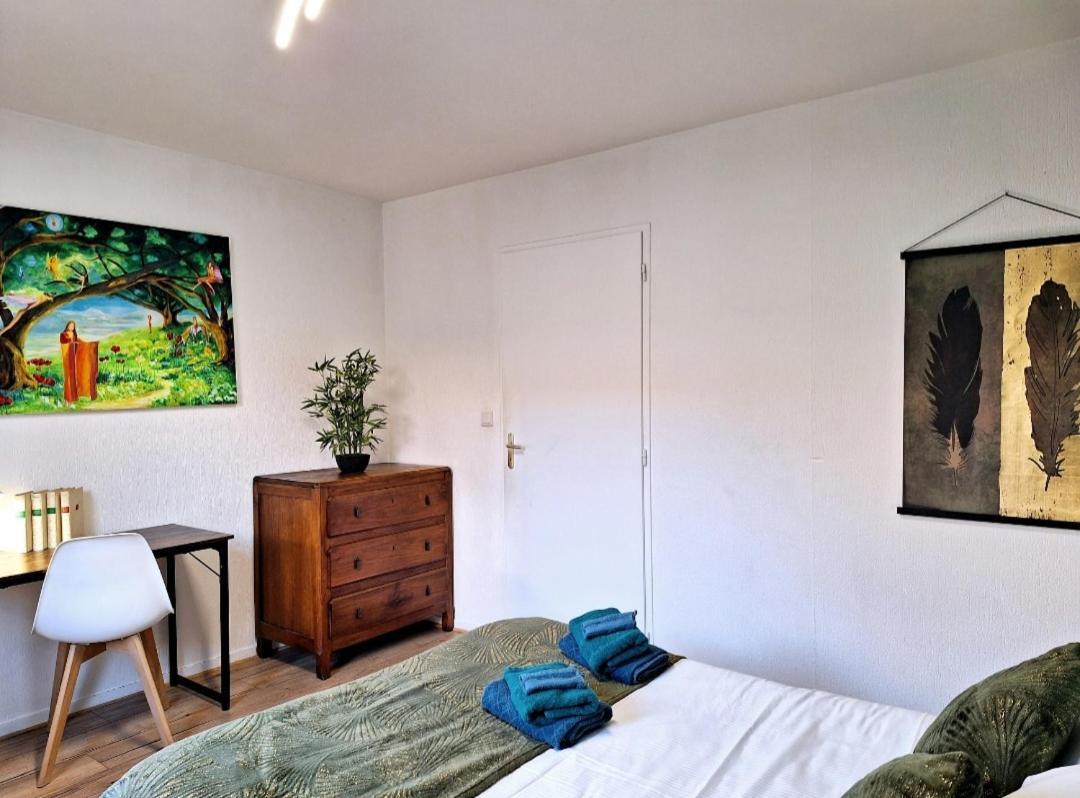 Appartement Cosy Proche Gare - Fibre Optique Et Parking Angoulême Exteriér fotografie