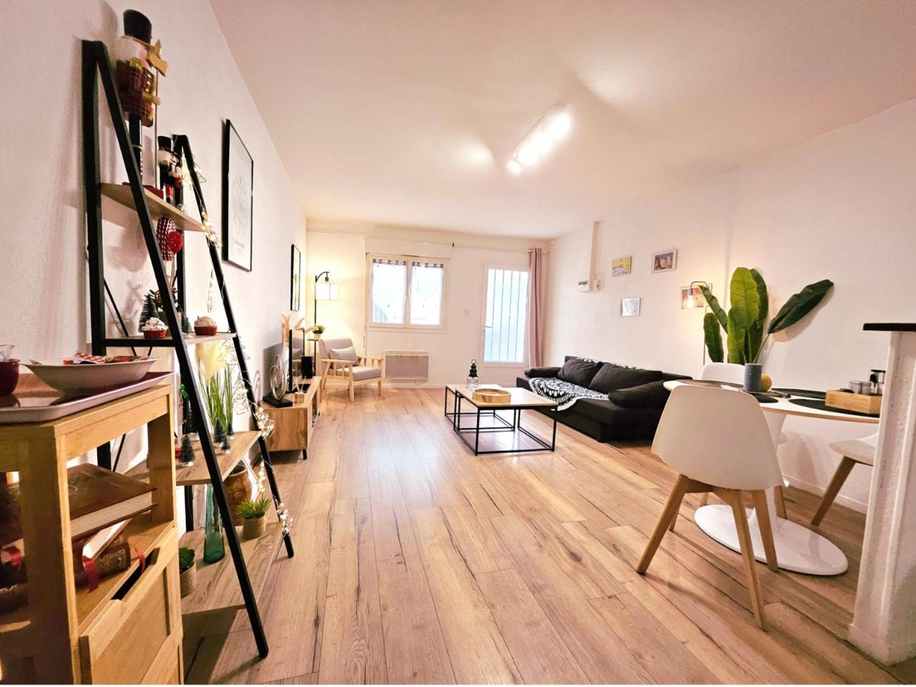 Appartement Cosy Proche Gare - Fibre Optique Et Parking Angoulême Exteriér fotografie